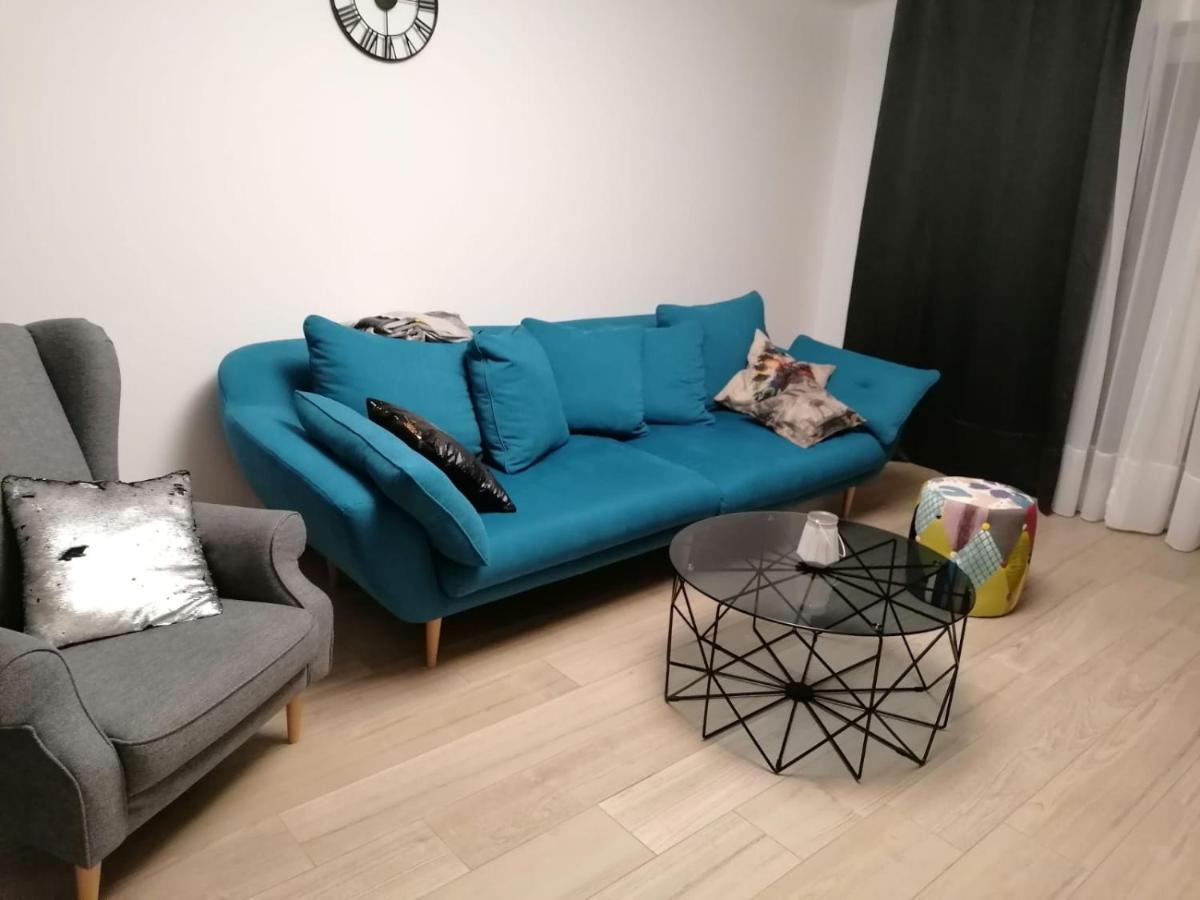 Brand New Apartment In Малинска Екстериор снимка