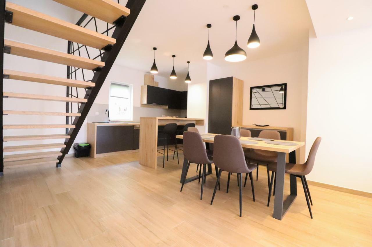 Brand New Apartment In Малинска Екстериор снимка